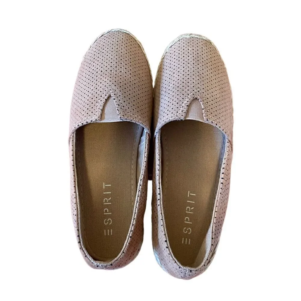 Espirit Espadrilles in Dusty Pink Size 8.